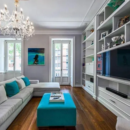 3 Luxury Flat In The Heart Of Porta Venezia Feriehus *