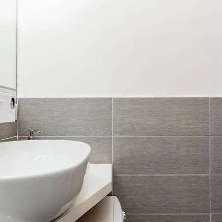 Da Francesco - Ampio Monolocale Soppalcato Daire Milano