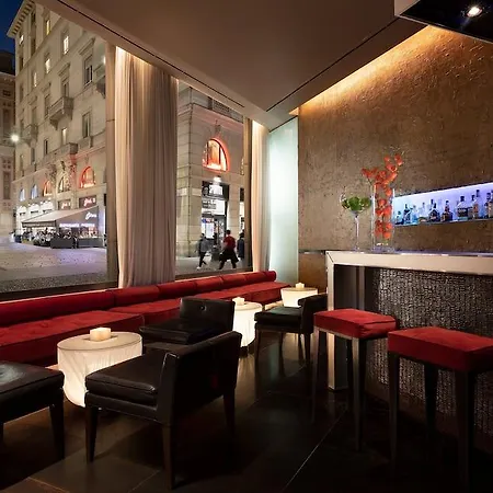 辛那浪灰色酒店 5*