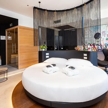 Hotell The Corner Duomo 4*