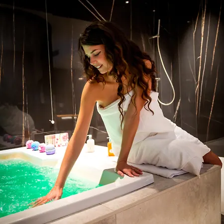 Ξενοδοχείο The Corner Duomo 4*