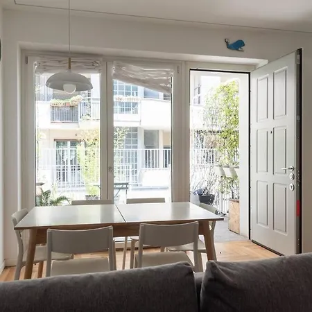 Youhosty - Doria24 * Mailand