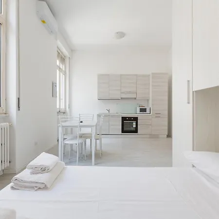 Guesthost - Cosy 25 Sqm Niguarda District Appartement