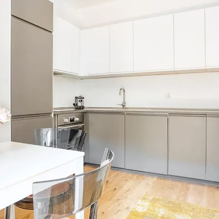 Just Urban - New 1-br With Balcony - Life & Sempione Appartement