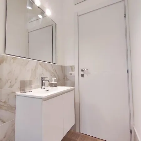 The Green Apt - Stylish And Confortable Large Studio Close To Metro Appartamento Milano