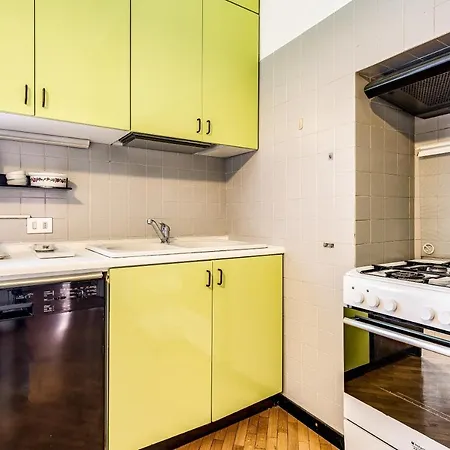 Huge Center Guastalla Gardens 8pax Apartament