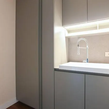 Luxury With 2 Bedroom In Porta Nuova *