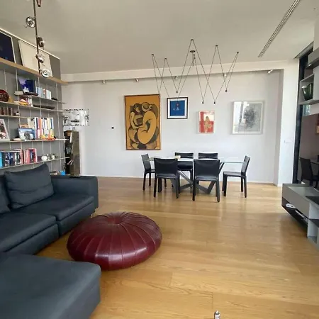 2 Bedroom Luxury In Viale Della Liberazione *