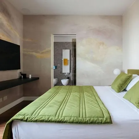 Luxury With 2 Bedroom In Porta Nuova *