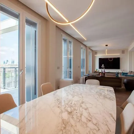 Luxury With 2 Bedroom In Porta Nuova Milán