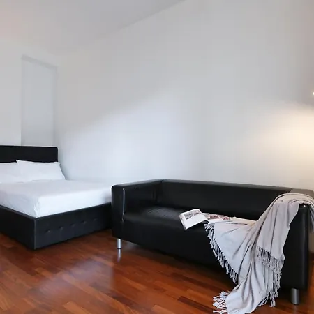 Contempora - Monolocale Con Terrazza Via F. De Sanctis, 41