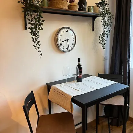 Stylish 3 Km Away From Duomo - Netflix, Wi-fi, All Comforts Included * Mediolan