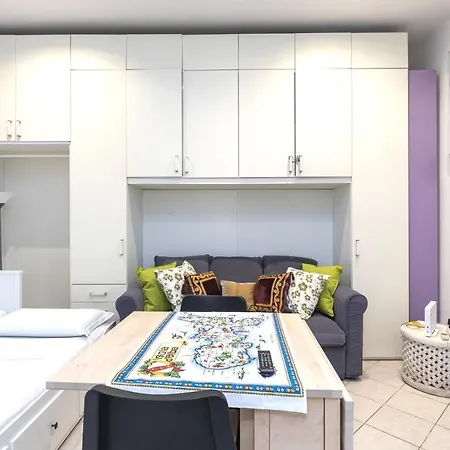Ihost Cozy Studio - Melzo 5 * ميلان