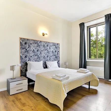 Apartment Napoli 25 - Affitti Brevi Italia Milan