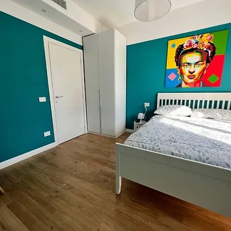 La Casa Di Bernie: Enjoy Your In Holiday home