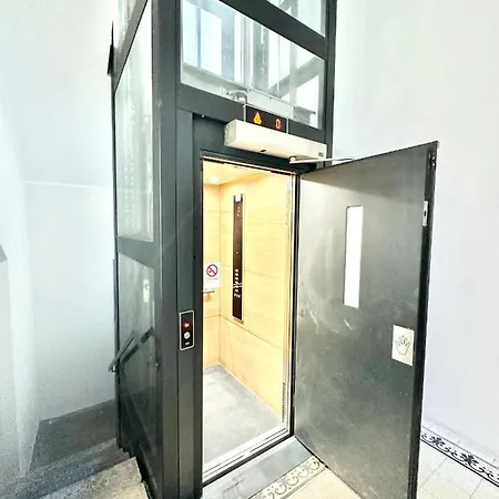 Be-c0 Luxury & Family