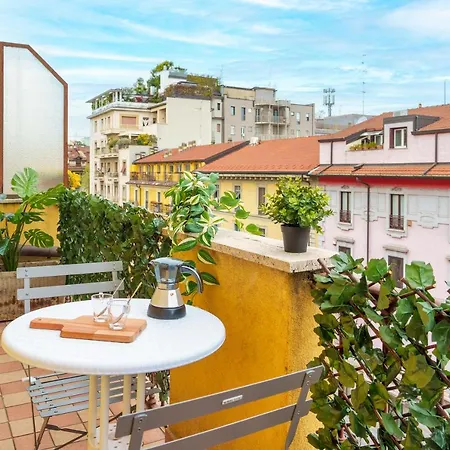 Art House -suite Luminoso Apt In Porta Venezia Mediolan