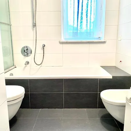 Apartmán Mpm - Belinzaghi 5 6 Pax *