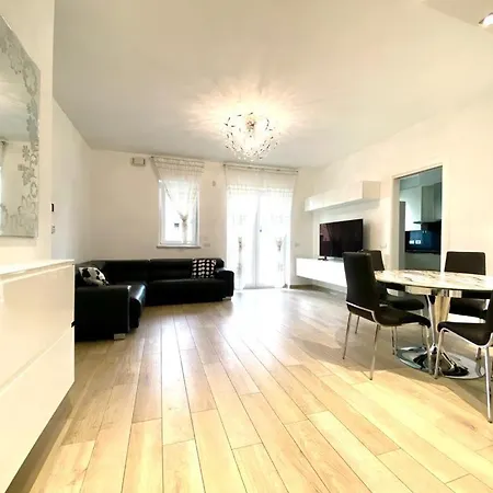 Mpm - Belinzaghi 5 6 Pax Apartmán