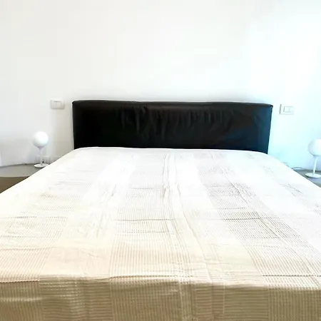 Mpm - Belinzaghi 5 6 Pax Milán