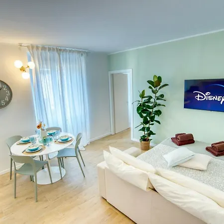 Leafy Sunshine, Bilocale In Porta Venezia, Con Metro A 1 Min A Piedi *