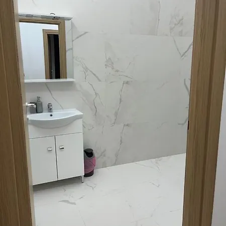 Apt. N. 3 * Μιλάνο