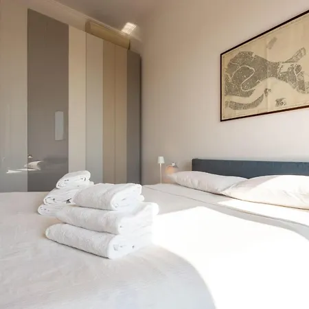 Garibaldi Two Bedrooms By Halldis Apartament *