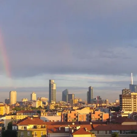 - Doppia Con Bagno Privato In Stupendo Attico Con Vista Mozzafiato 4* Milaan