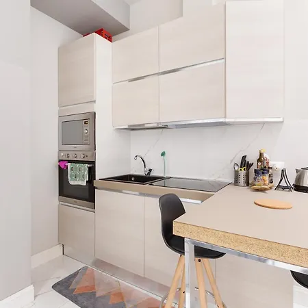 Apartment Design Milano-moscova With Shared Terrace *