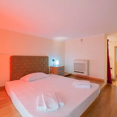 Apartment Incantevole Soppalcato - Pt. Romana Milan