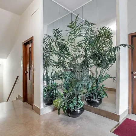 Easylife - Milano- Privata Angera 10s - Mediolan