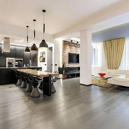 Stylish 4-bedroom In Holiday home *