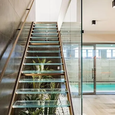 Stylish 4-bedroom In Holiday home Milan