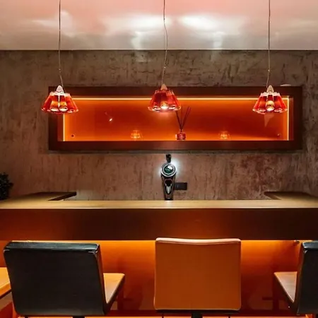 Stylish 4-bedroom In Milan