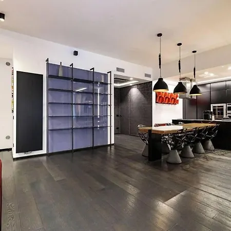 Stylish 4-bedroom In * Milan