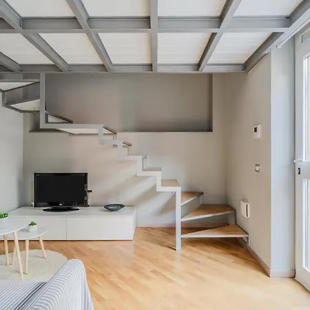 Apartman Guesthost - Amazing Loft - 350 M Far From Dateo Station Milánó