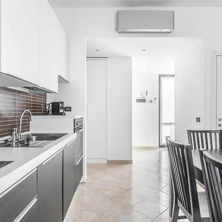 - Bocconi E Navigli - Spacious 3br 95 M - Free Parking * 밀라노