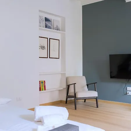 Easylife - - Lanzone 39 - Sant'ambrogio * Milano