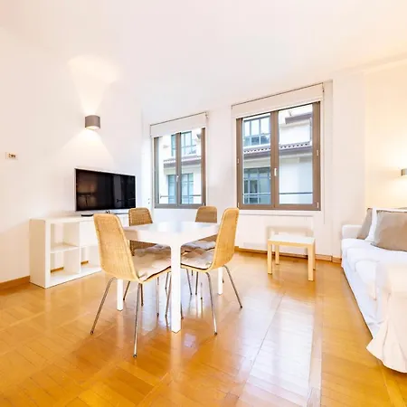 Luxury 1 Bedroom Navigli Loft شقة