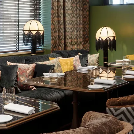 Radisson Collection Hotel, Santa Sofia 5* Milan