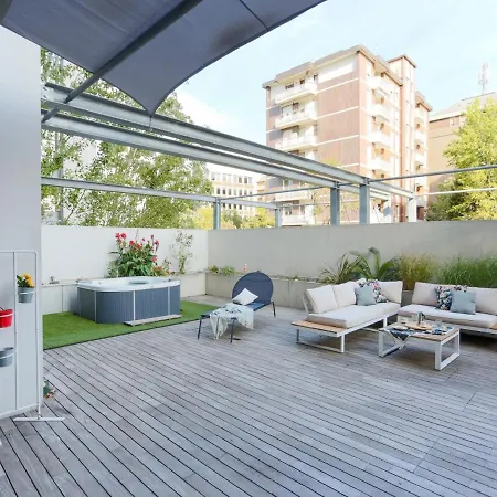 The Rent - With Terrace And Jacuzzi Milan