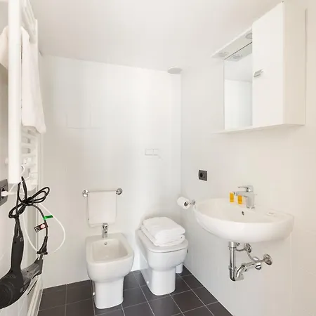 Guesthost - Magenta Long Let Apts * Milan