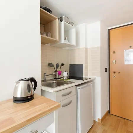 Apartment Guesthost - Magenta Long Let Apts *