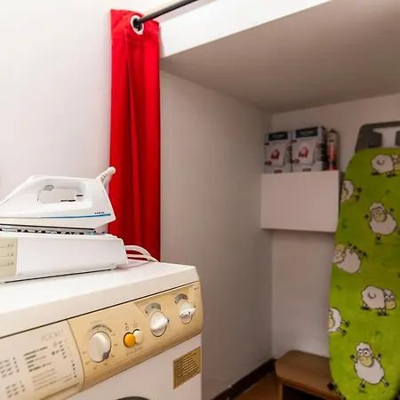 Extensive Terrace Navigli Toy Artistic شقة