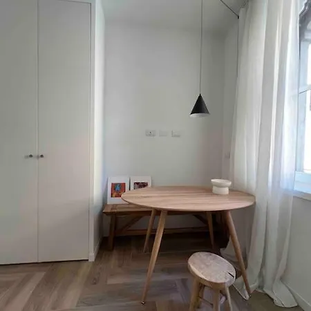 Cozy New Flat In Garibaldi, Isola Milano