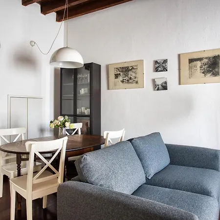 Joivy Tasteful Flat Near Centre *