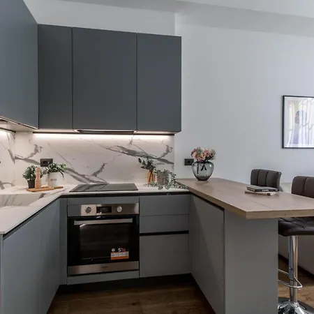 Hostmate - - Disciplini's Touch - Duomo Апартаменты Милан