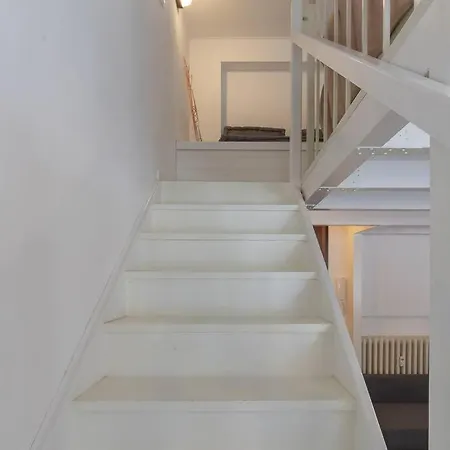 Youhosty - Desenzano 7 Милан