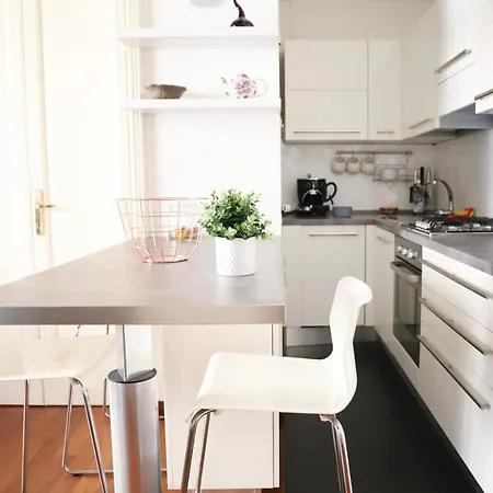 Duca Di Porta Romana, Viaorti Apartmán *