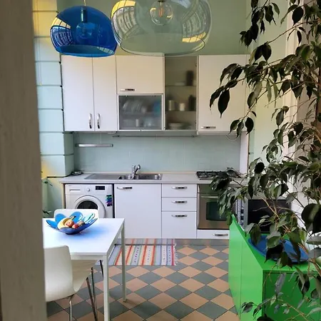 Apartament Trilocale In Signorile *